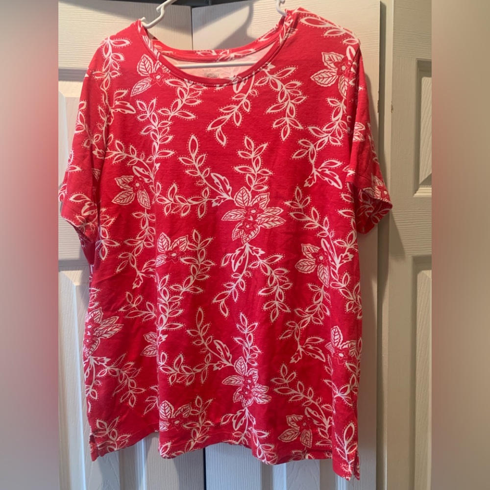 Women’s Kim Rodgers 1X t-shirt